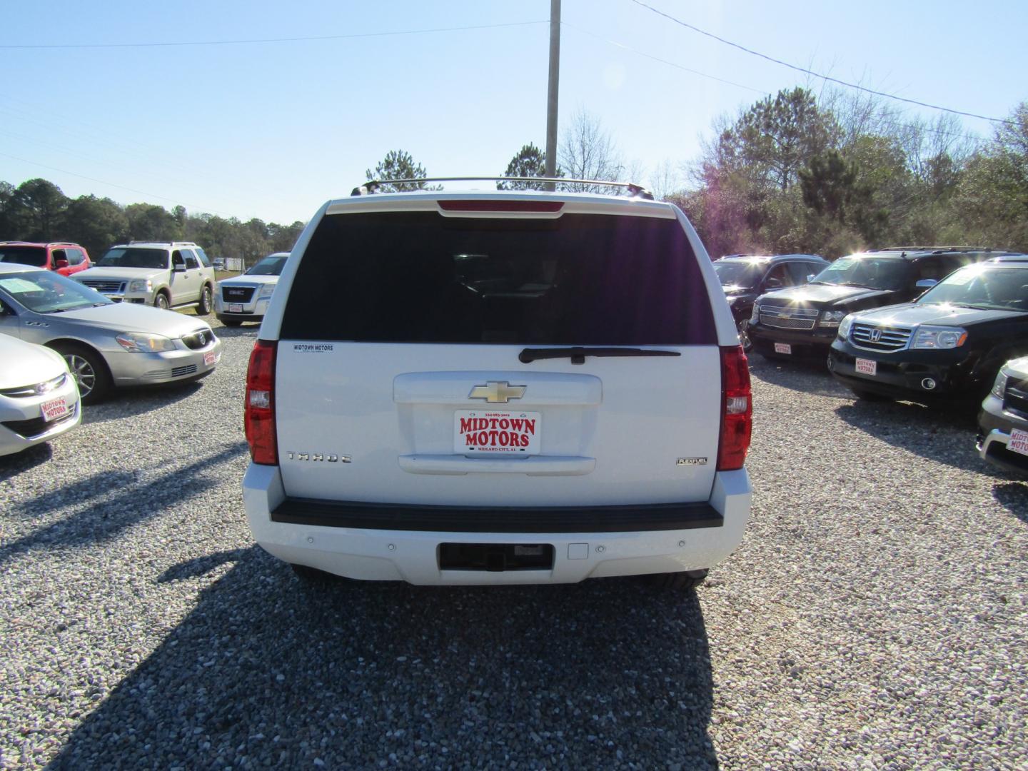 2011 White /Tan Chevrolet Tahoe LT 2WD (1GNSCBE05BR) with an 5.3L V8 OHV 16V FFV engine, Automatic transmission, located at 15016 S Hwy 231, Midland City, AL, 36350, (334) 983-3001, 31.306210, -85.495277 - Photo#6